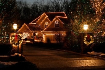 Evolving Lighting - Christmas Decorations & Lights