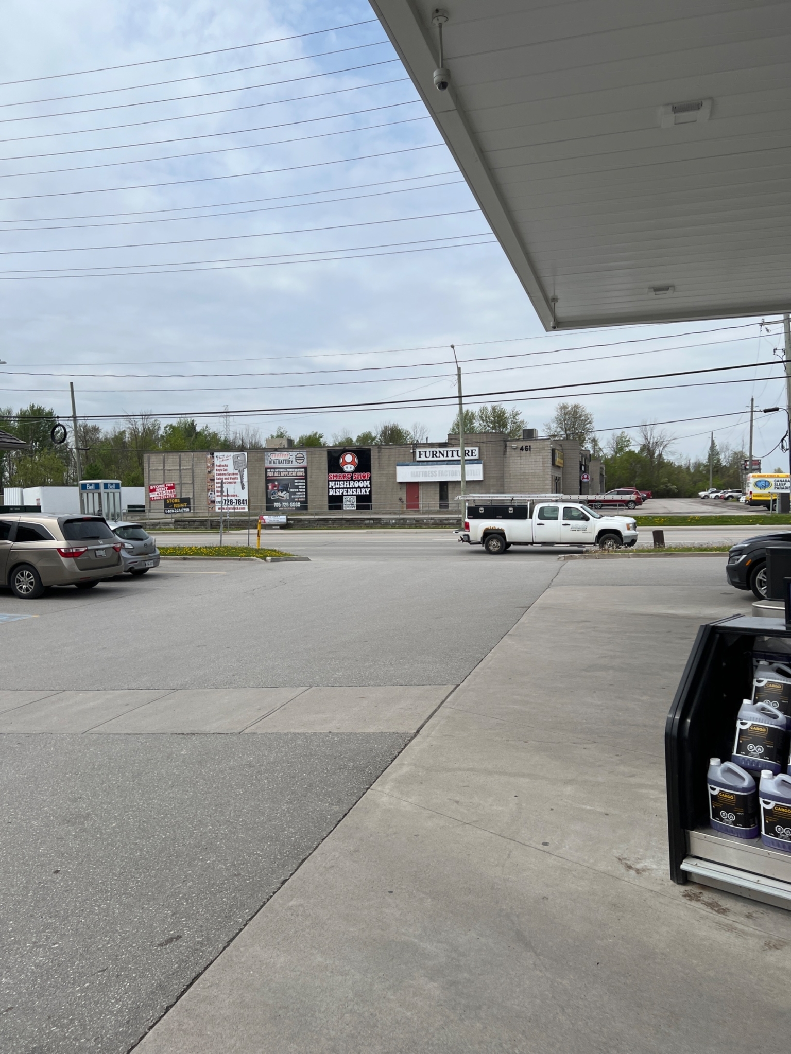 Pioneer - Gas Station - Stations-services