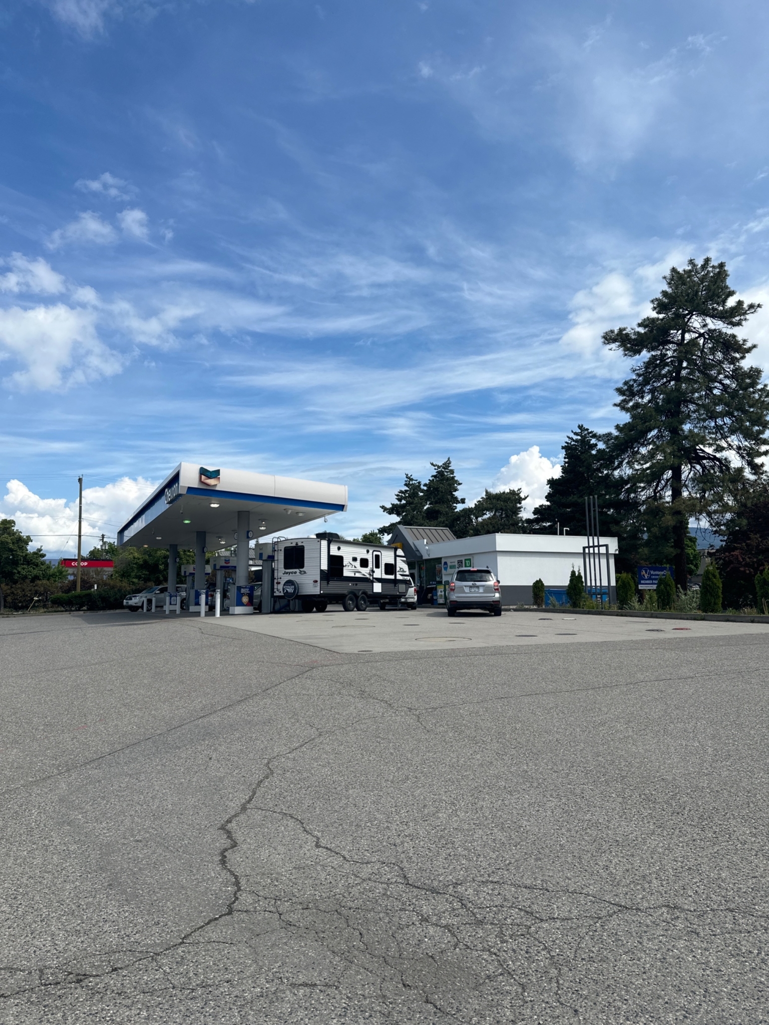 chevron - gas station - Stations-services
