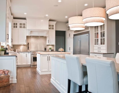 Deslaurier Custom Cabinets - Kitchen Cabinets
