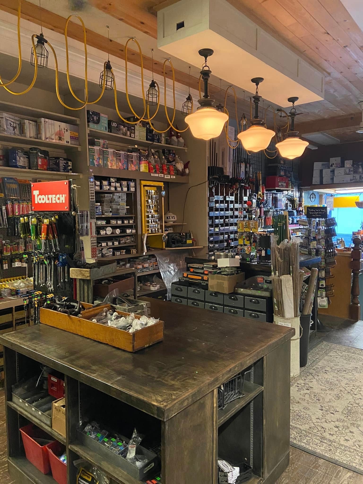 Voir le profil de Hardware 4 Home Limited - Weston