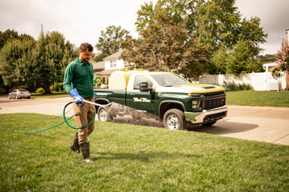 Weed Man - Lawn Maintenance