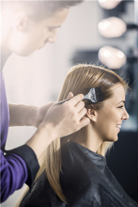 Personal Image Hair Studio Ltd - Salons de coiffure