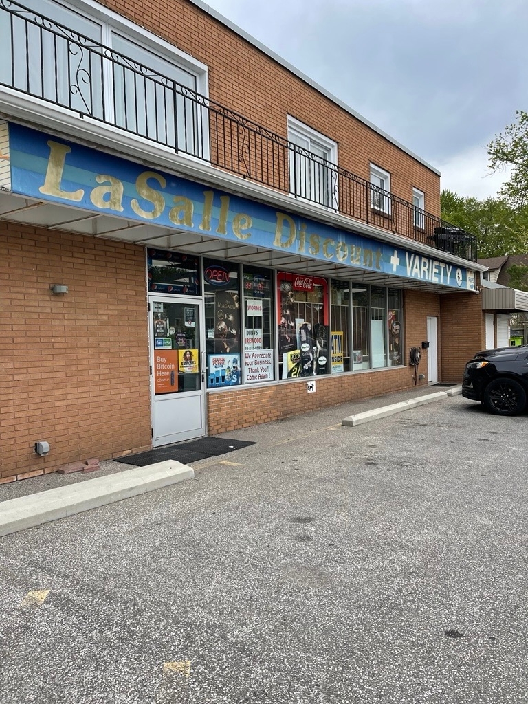 CoinFlip Bitcoin ATM - Lasalle Discount Variety (Windsor) - Banks