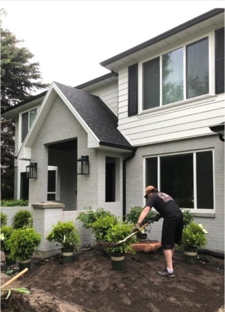 Russel's Landscaping - Landscape Contractors & Designers