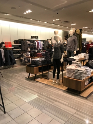 RW & CO. - Clothing Stores