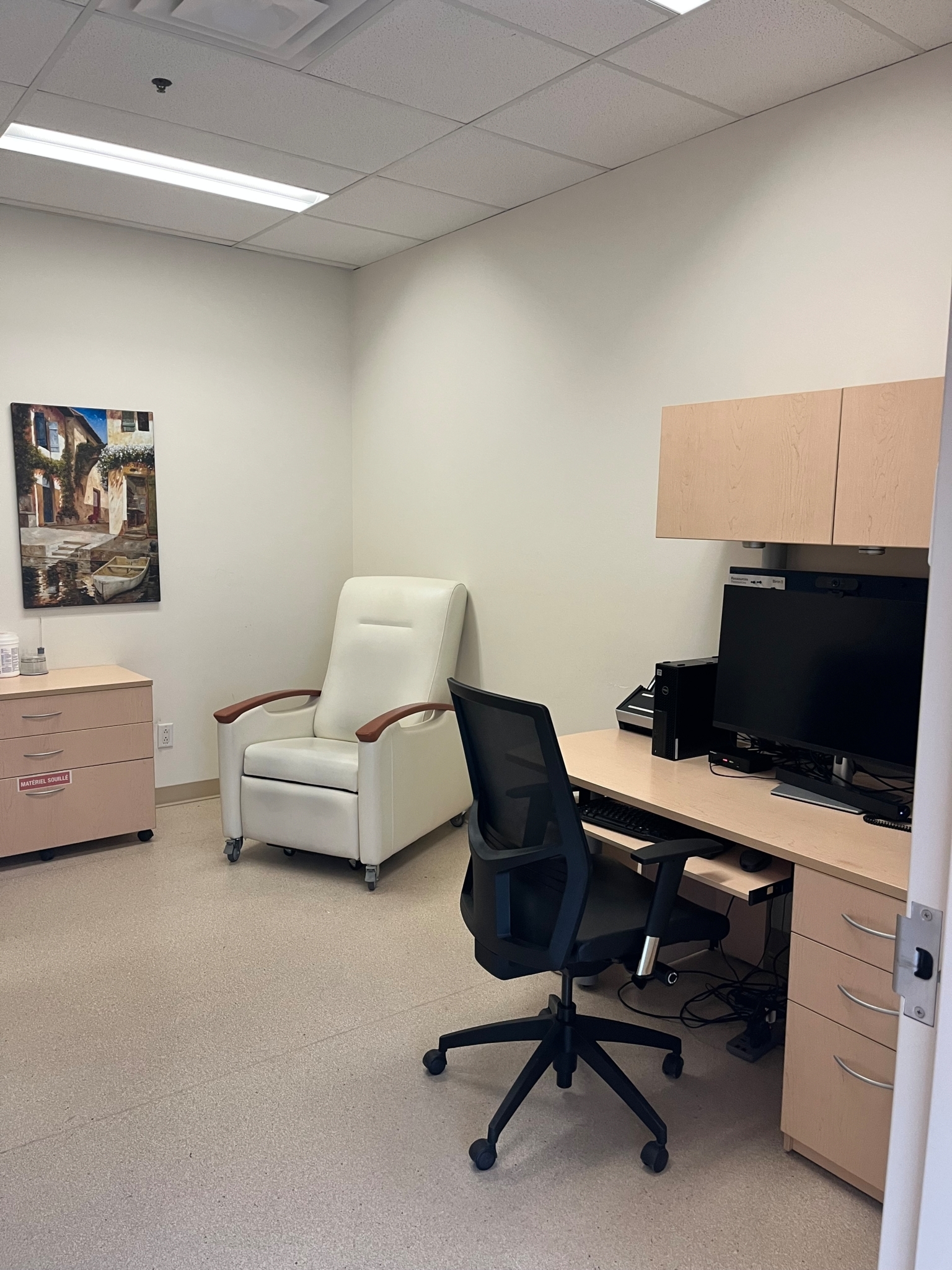 Biron - Laboratoire médical - Medical Laboratories