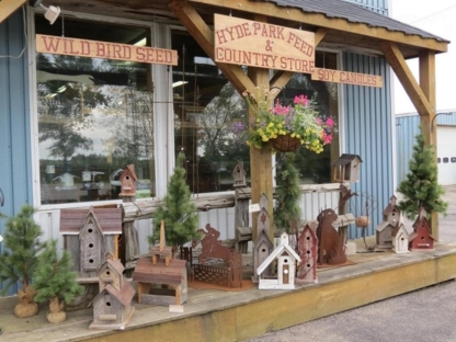 Hyde Park Feed & Country Store - Nichoirs et mangeoires à oiseaux