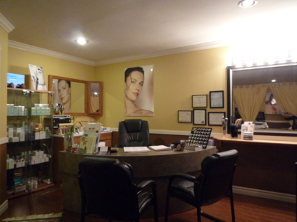 Celebrity Beauty Center - Eyelash Extensions