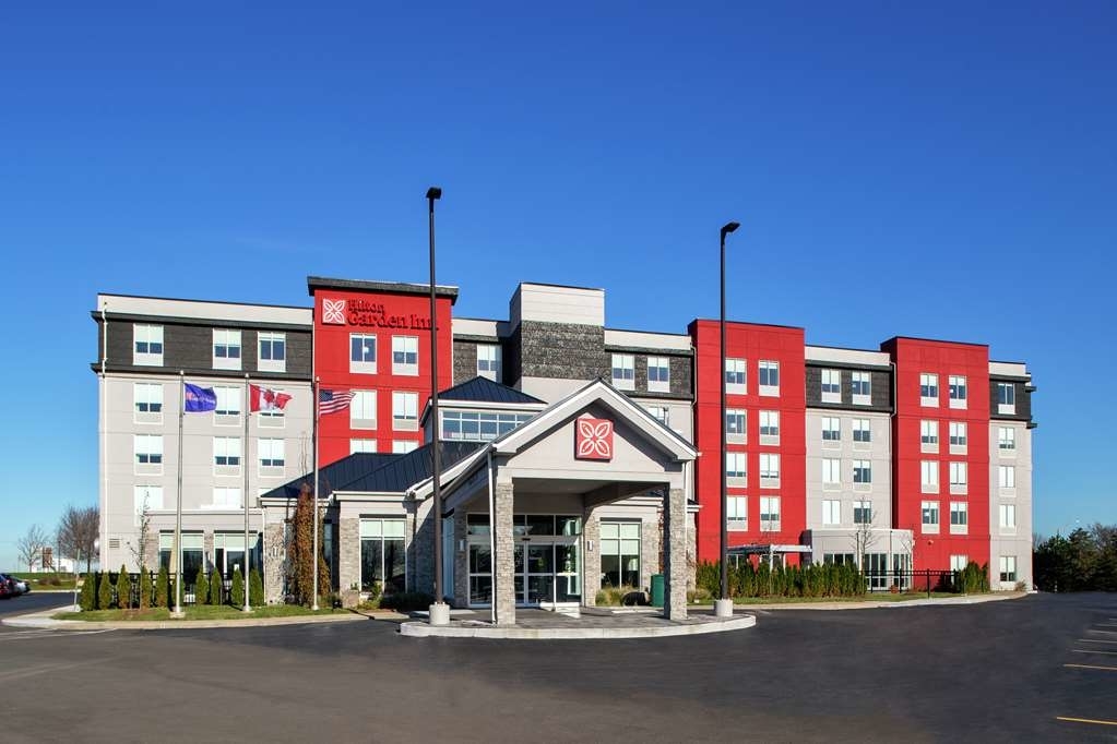 Hilton Garden Inn Toronto/Oakville - Hotels