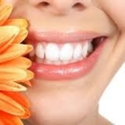 Manon Lamontagne Denturologiste Inc - Teeth Whitening Services