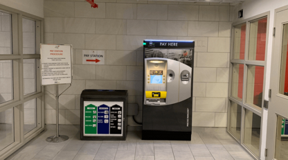 Precise ParkLink - Yonge and Sheppard Centre - Terrains et garages de stationnement
