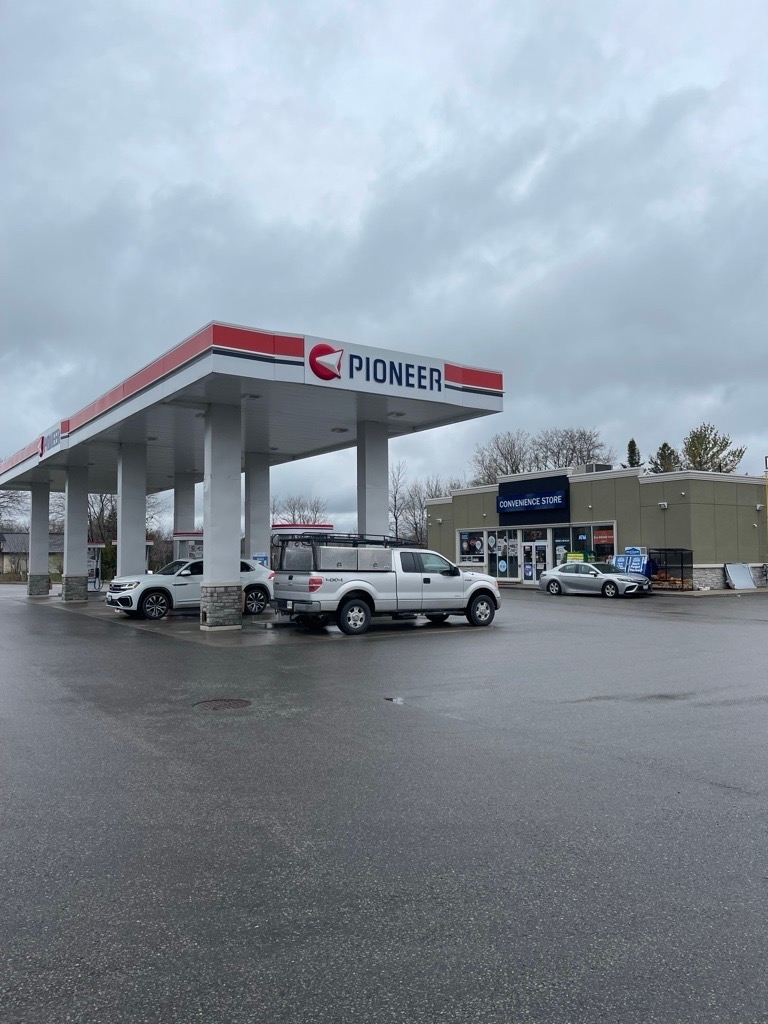 CoinFlip Bitcoin ATM - Pioneer (Lindsay) - Banques