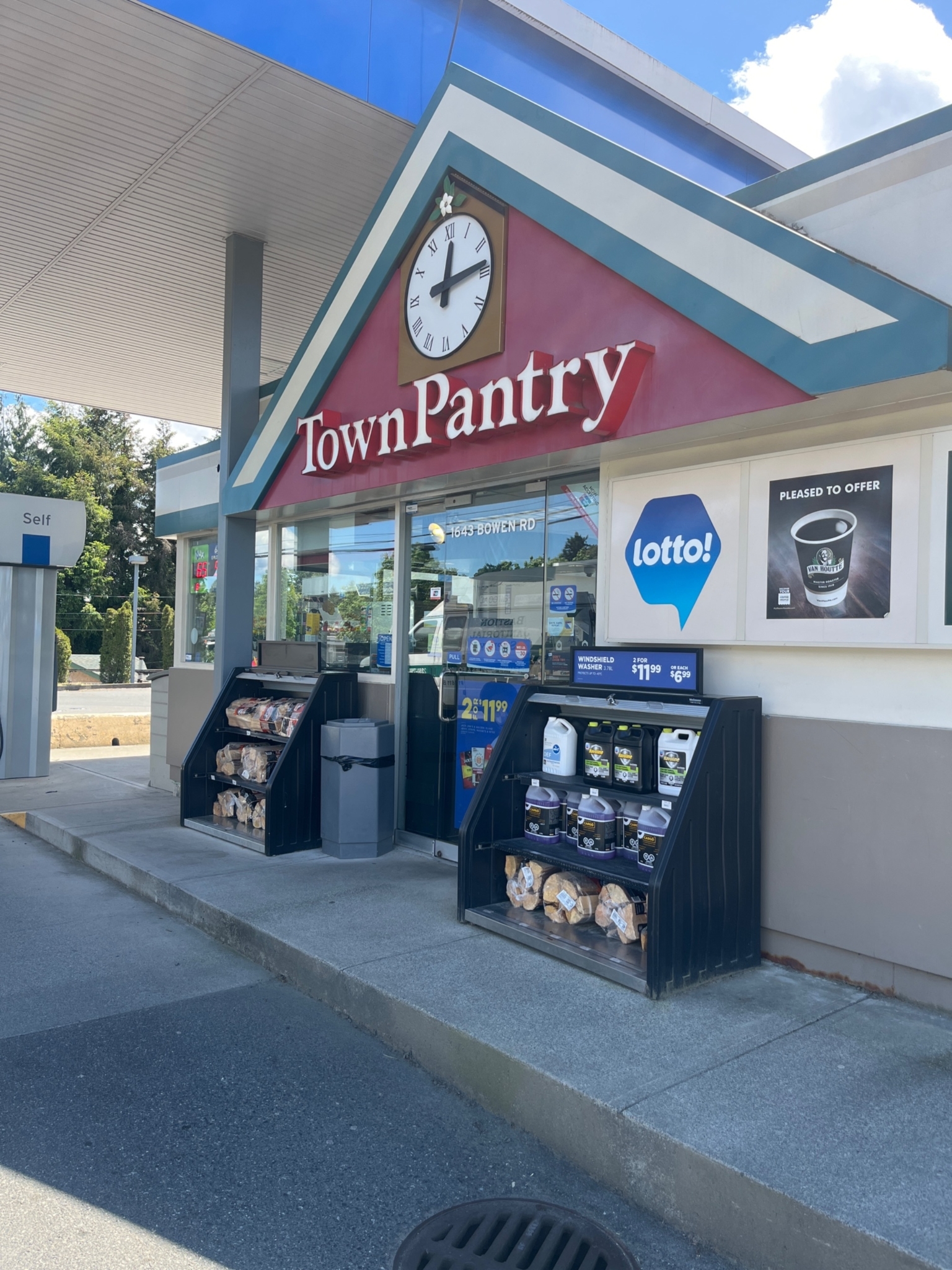 town pantry - convenience store - Convenience Stores