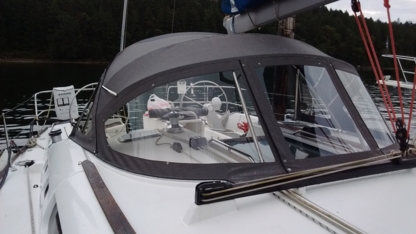 Friendly Bear Fabricating - Boat Covers, Upholstery & Tops