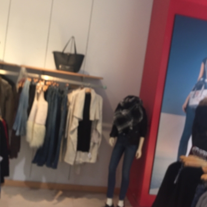 GUESS - Clothing Stores