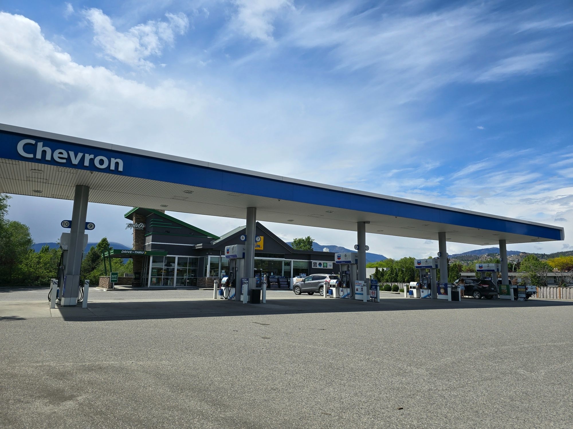 Chevron - Gas Station - Stations-services