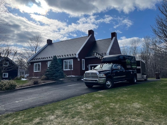 Réal Bergeron Couvreur - Toitures Drummondville - Roofers