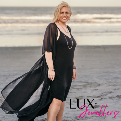 Voir le profil de Lux Jewellers - Winnipeg