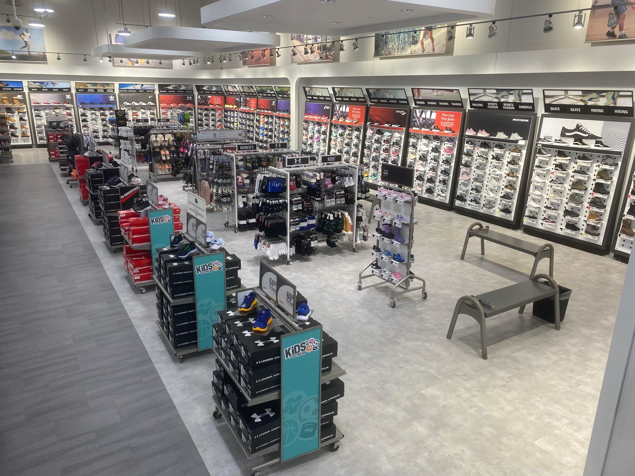 Sport Chek - Sporting Goods Stores