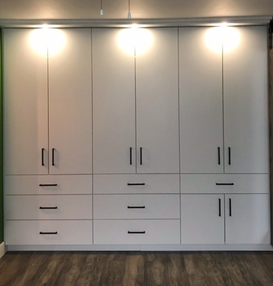 Armoire SM - Kitchen Cabinets