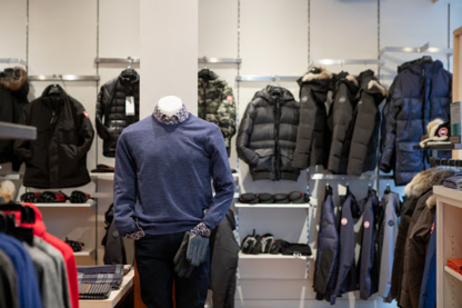 Robert Simmonds Clothing - Magasins de vêtements