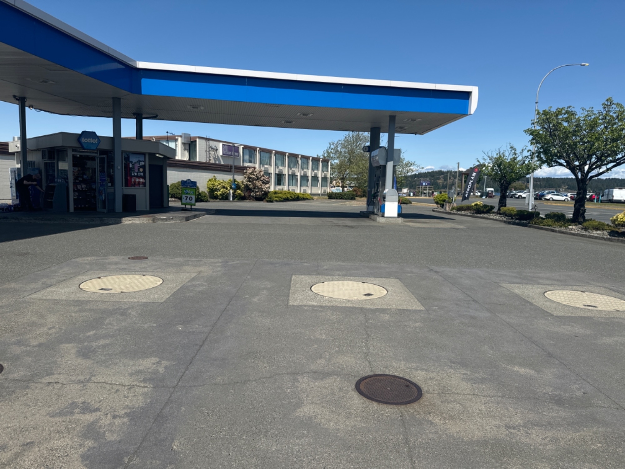 Chevron - Gas Station - Stations-services
