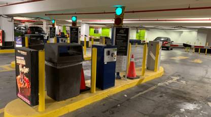 Precise ParkLink - KPMG Tower Parking - Terrains et garages de stationnement