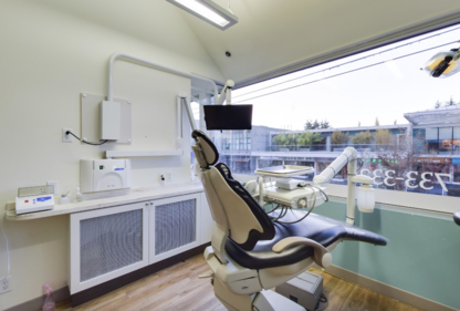 Arbutus North Dental Centre - Dentistes
