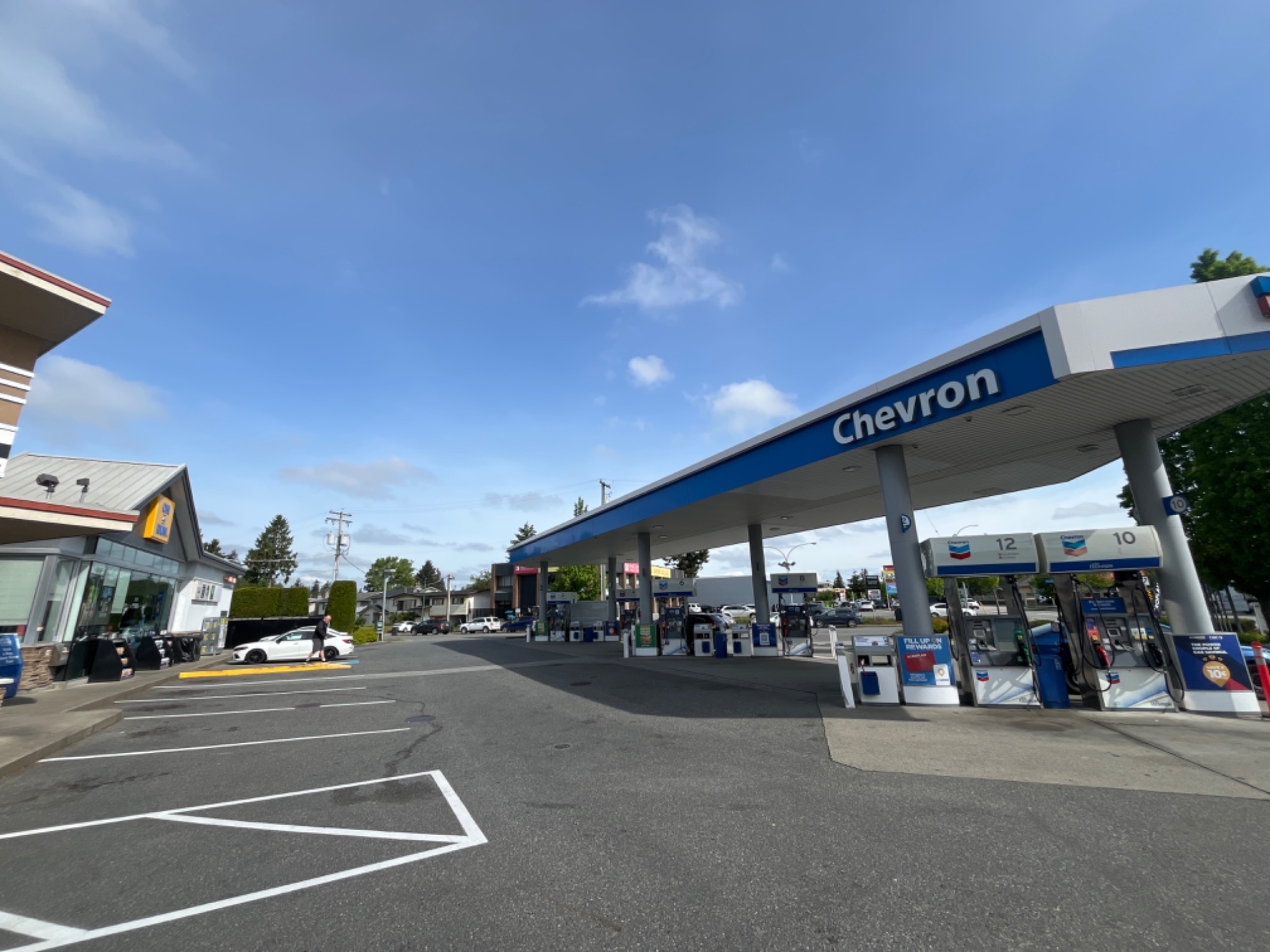 chevron - gas station - Stations-services