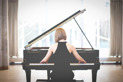 Liz Craig Pianist - Music Lessons & Schools