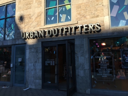 Urban Outfitters - Magasins de vêtements