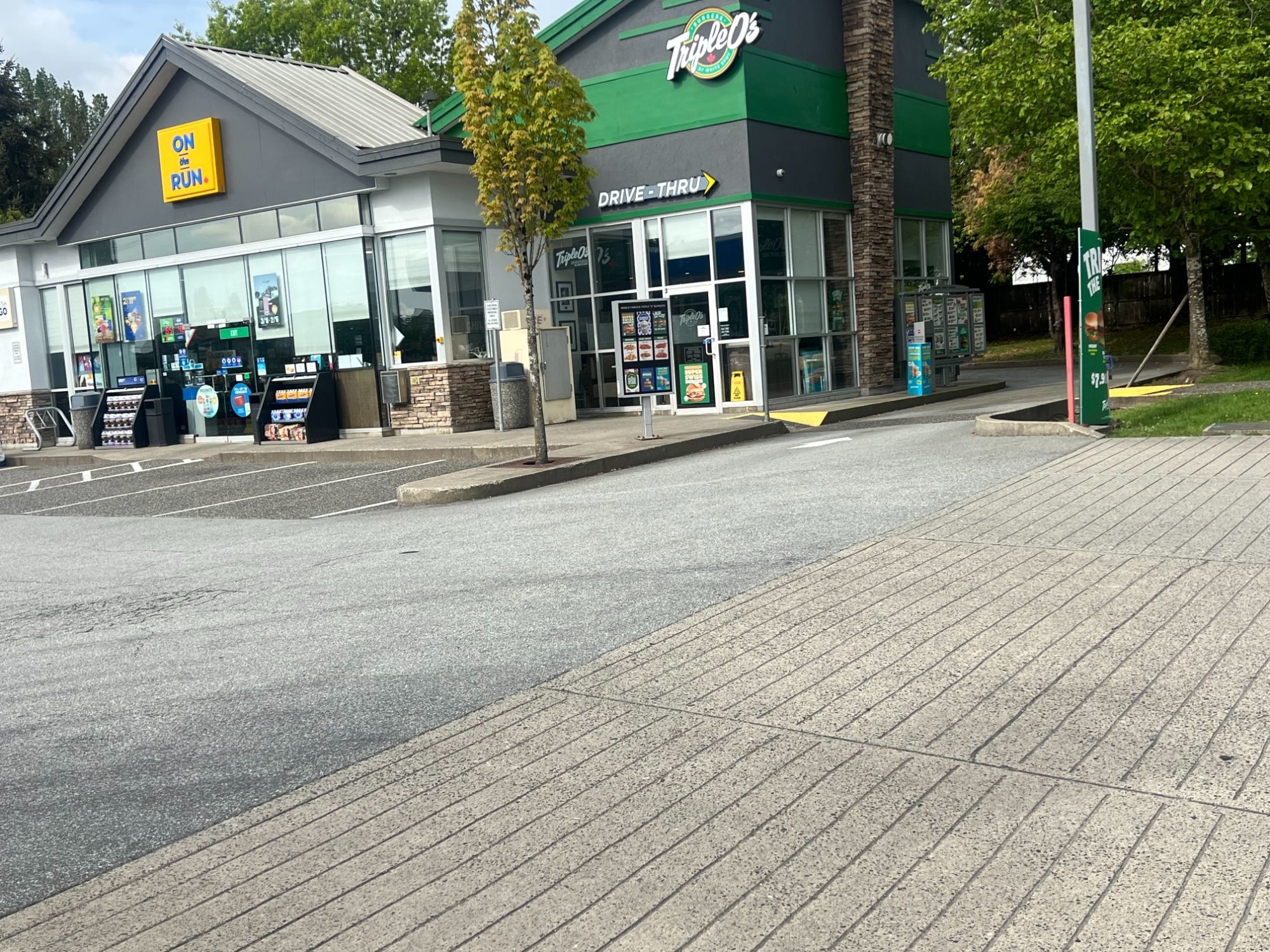 on the run - convenience store - Convenience Stores