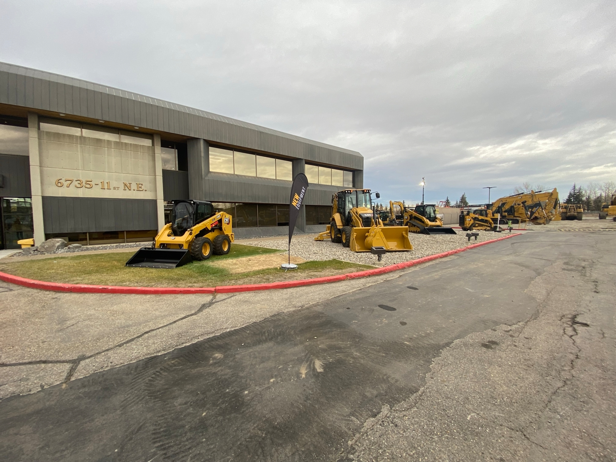 Finning Canada - Contractors' Equipment Service & Supplies