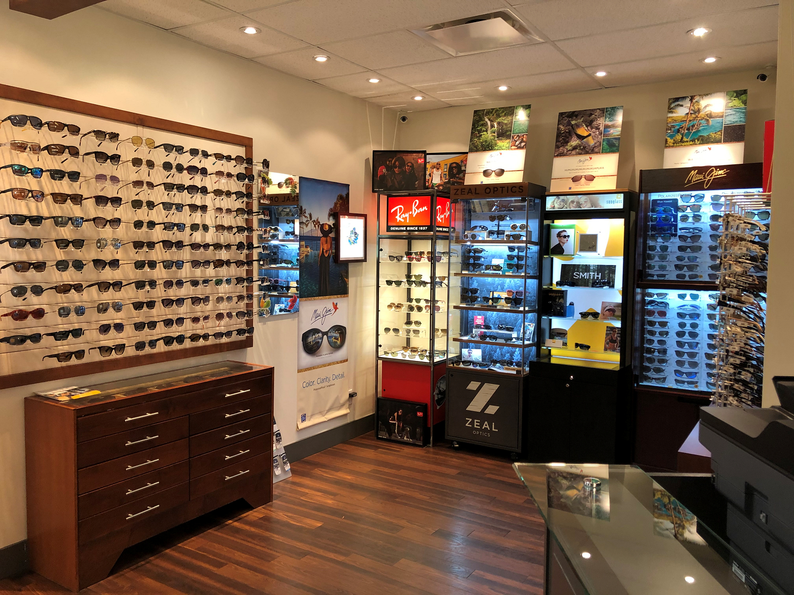 White Rock Optometry Clinic - Opening Hours - 102-1656 Martin Dr ...