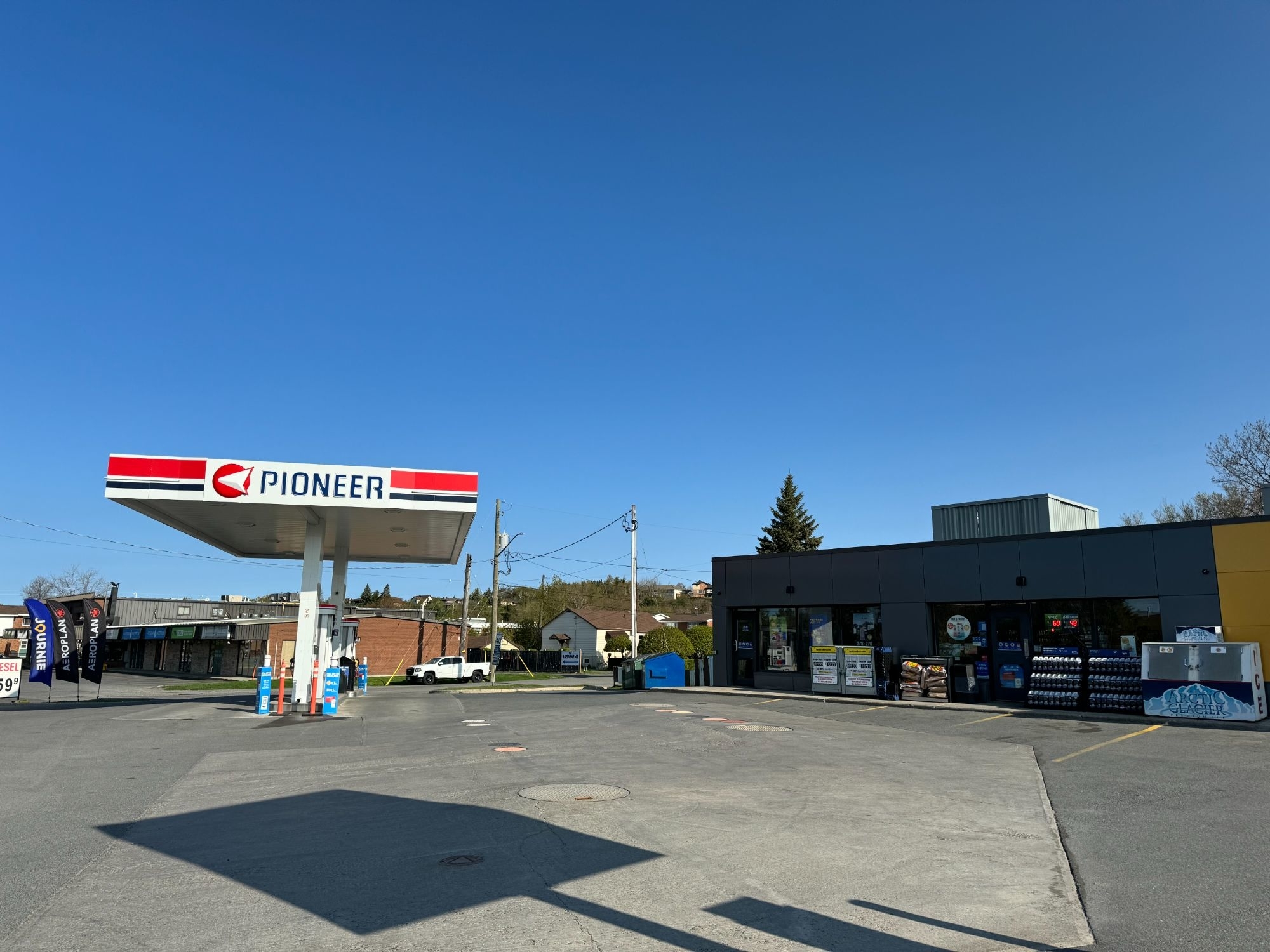 pioneer - gas station - Gas Stations