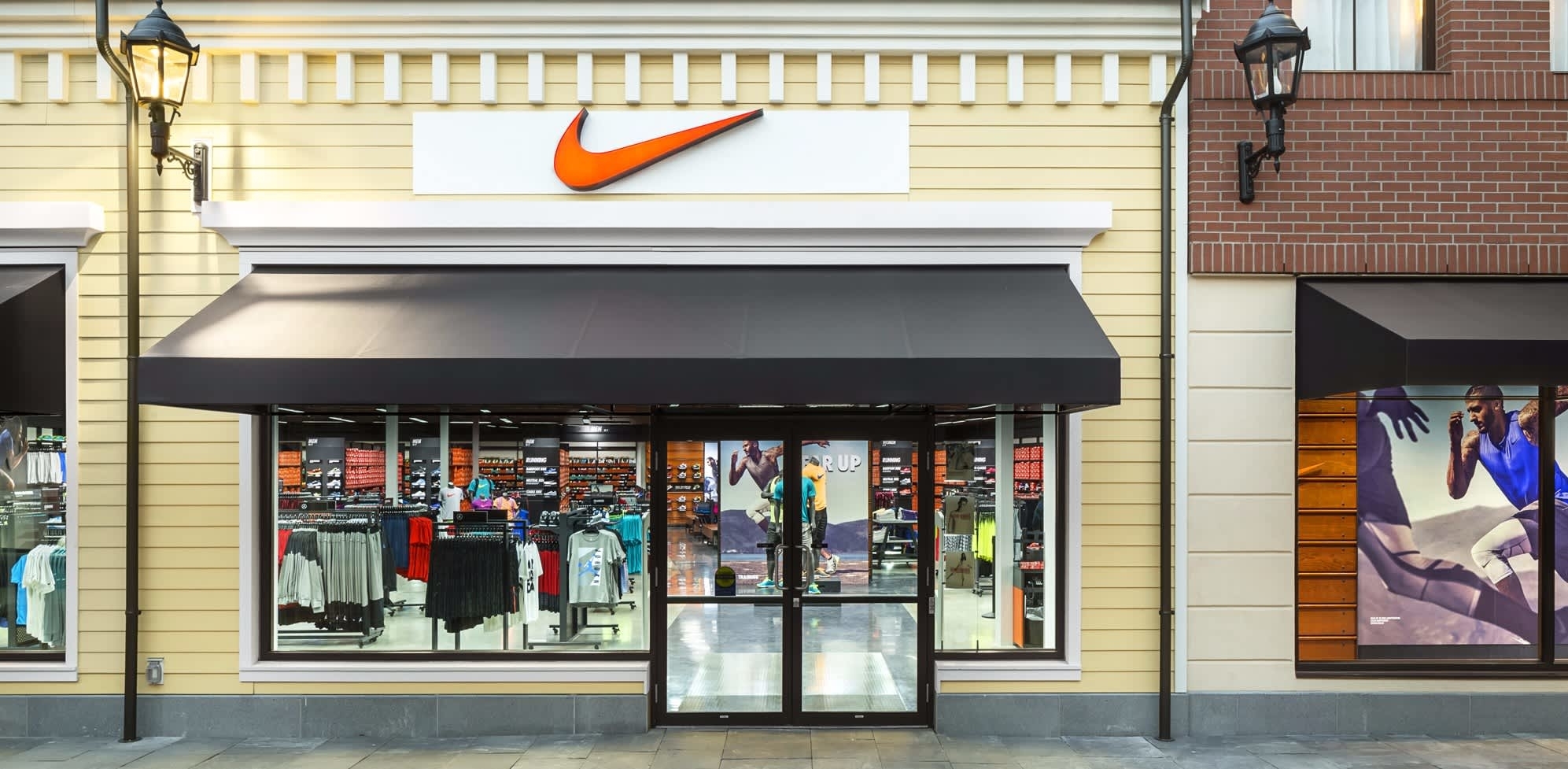 Nike Factory Store - Vancouver - Sportswear Stores