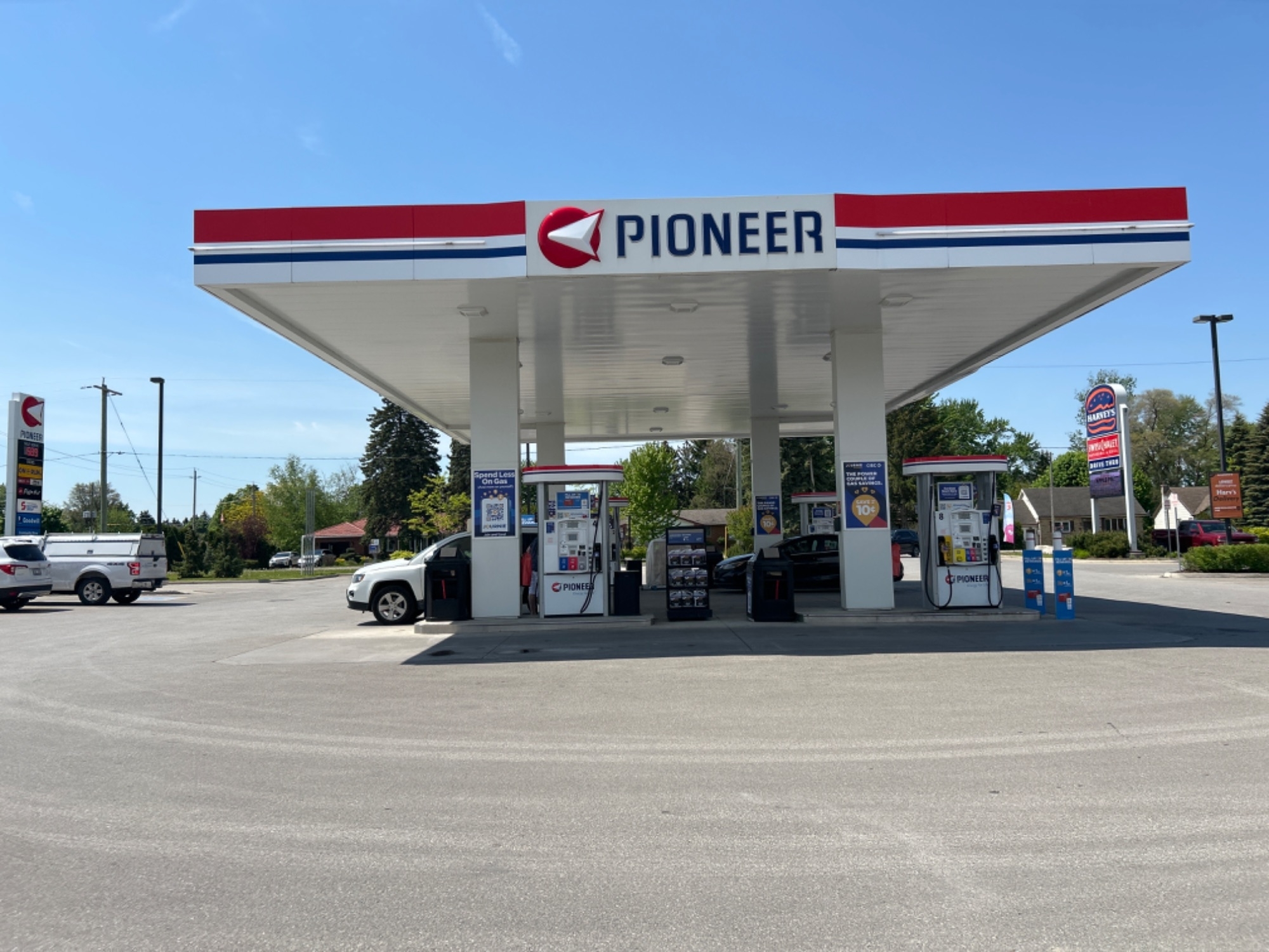pioneer - gas station - Gas Stations