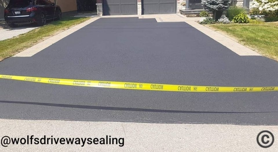 Wolf's Driveway Sealing - Paving Contractors