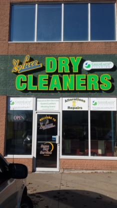 Deluxe Dry Cleaners - Nettoyage à sec