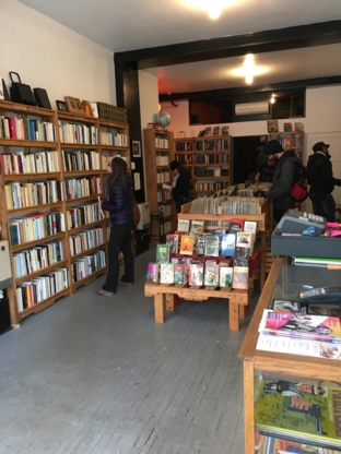 Librairie Les Bons Débarras - Bibliothèques