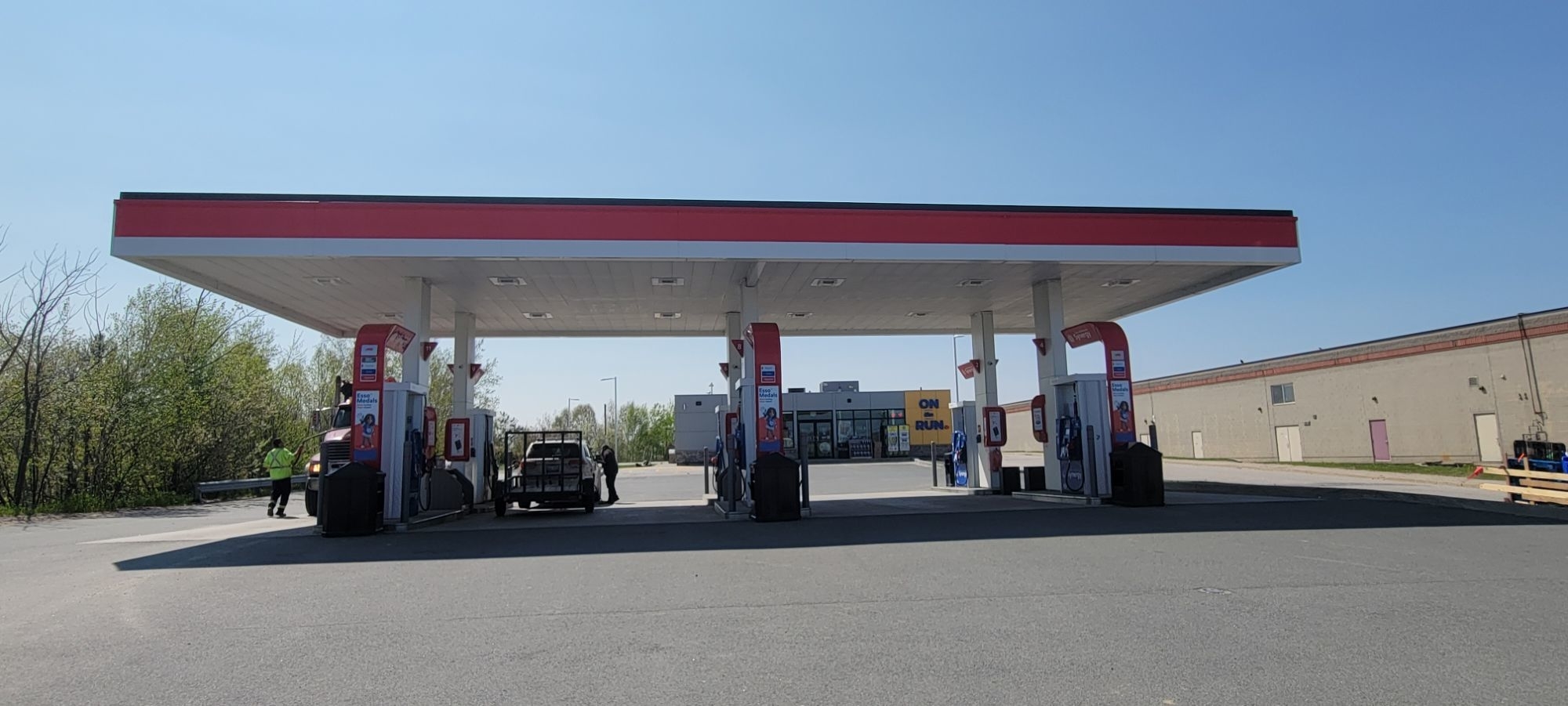 Pioneer - Gas Station - Stations-services