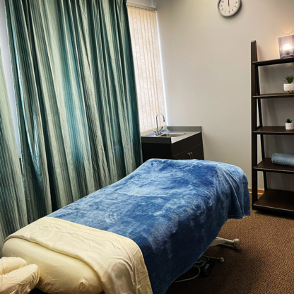 Adept A&T Massage Clinic of Winnipeg - Cliniques