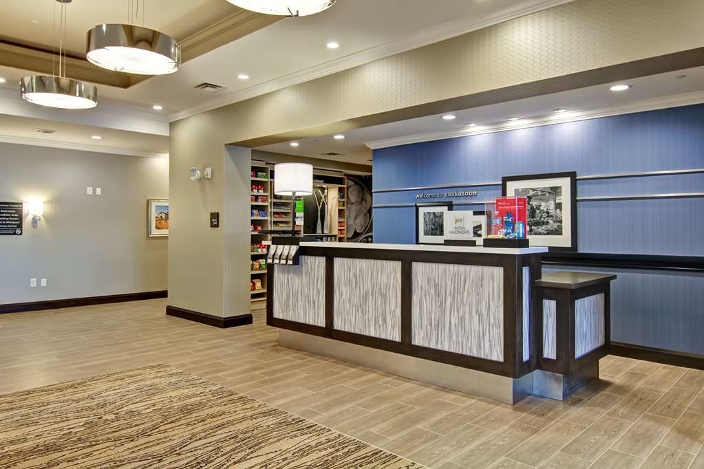 Hampton Inn & Suites by Hilton Saskatoon Airport - Auditoriums & Halls