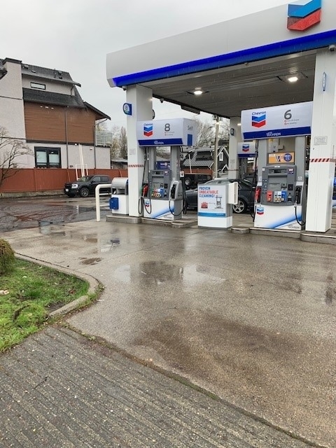 Chevron - Gas Station - Stations-services