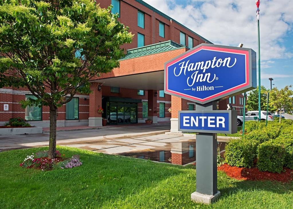 Hampton Inn by Hilton Ottawa - Hôtels