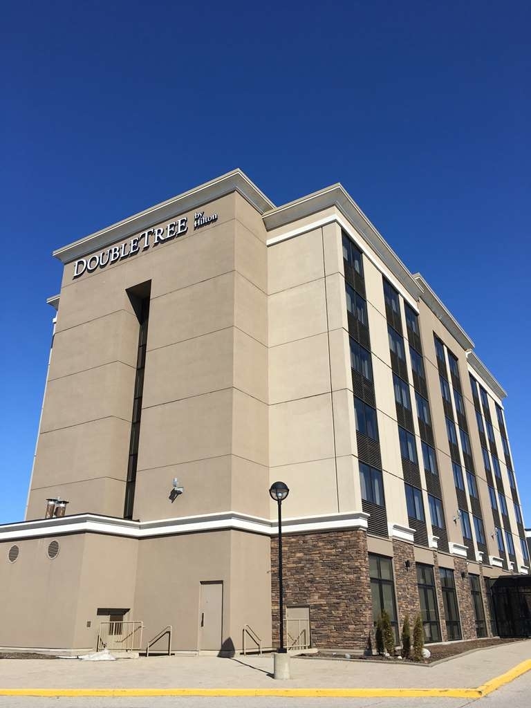 DoubleTree by Hilton Kitchener - Hotels
