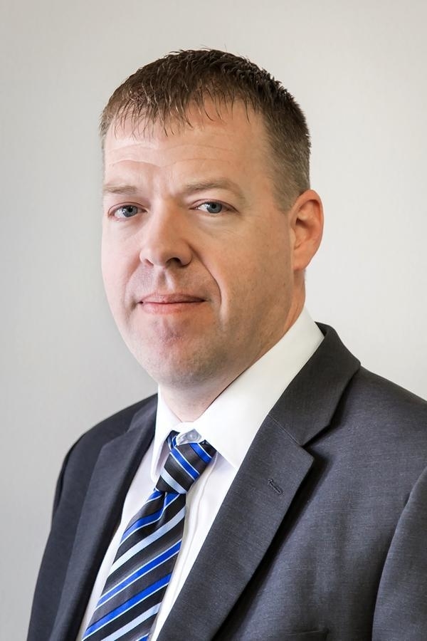 Edward Jones - Financial Advisor: David Wiebe, DFSA™ - Courtiers en actions et obligations