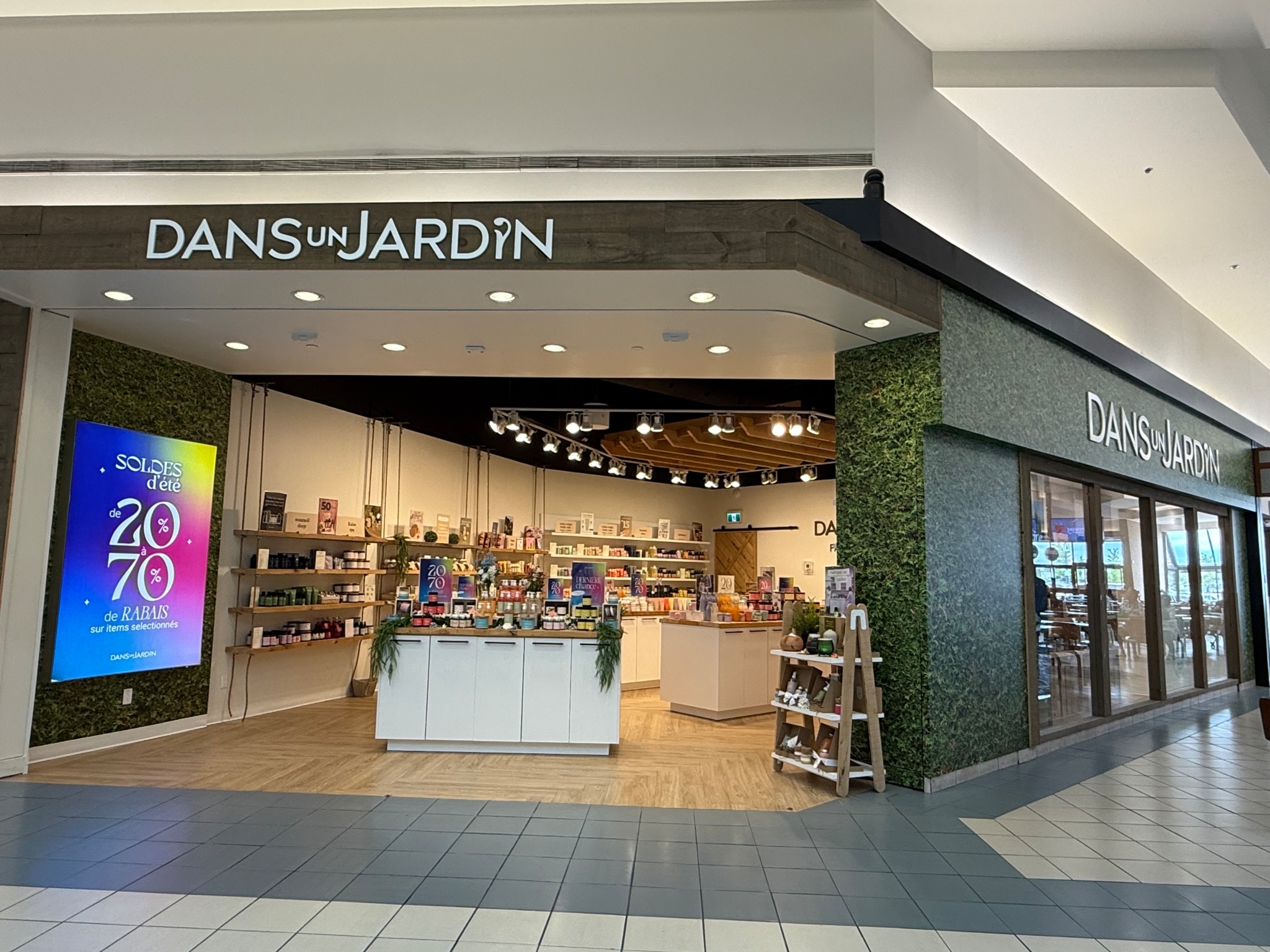 Dans Un Jardin - Cosmetics & Perfumes Stores