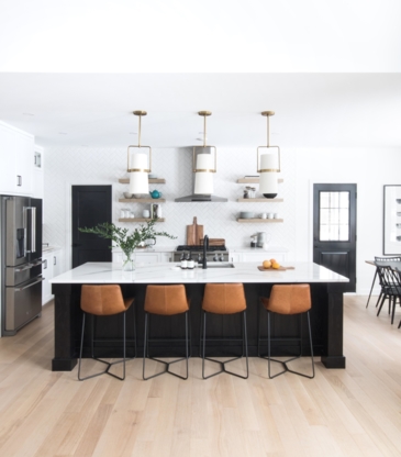 Deslaurier Custom Cabinets - Menuiserie préfabriquée